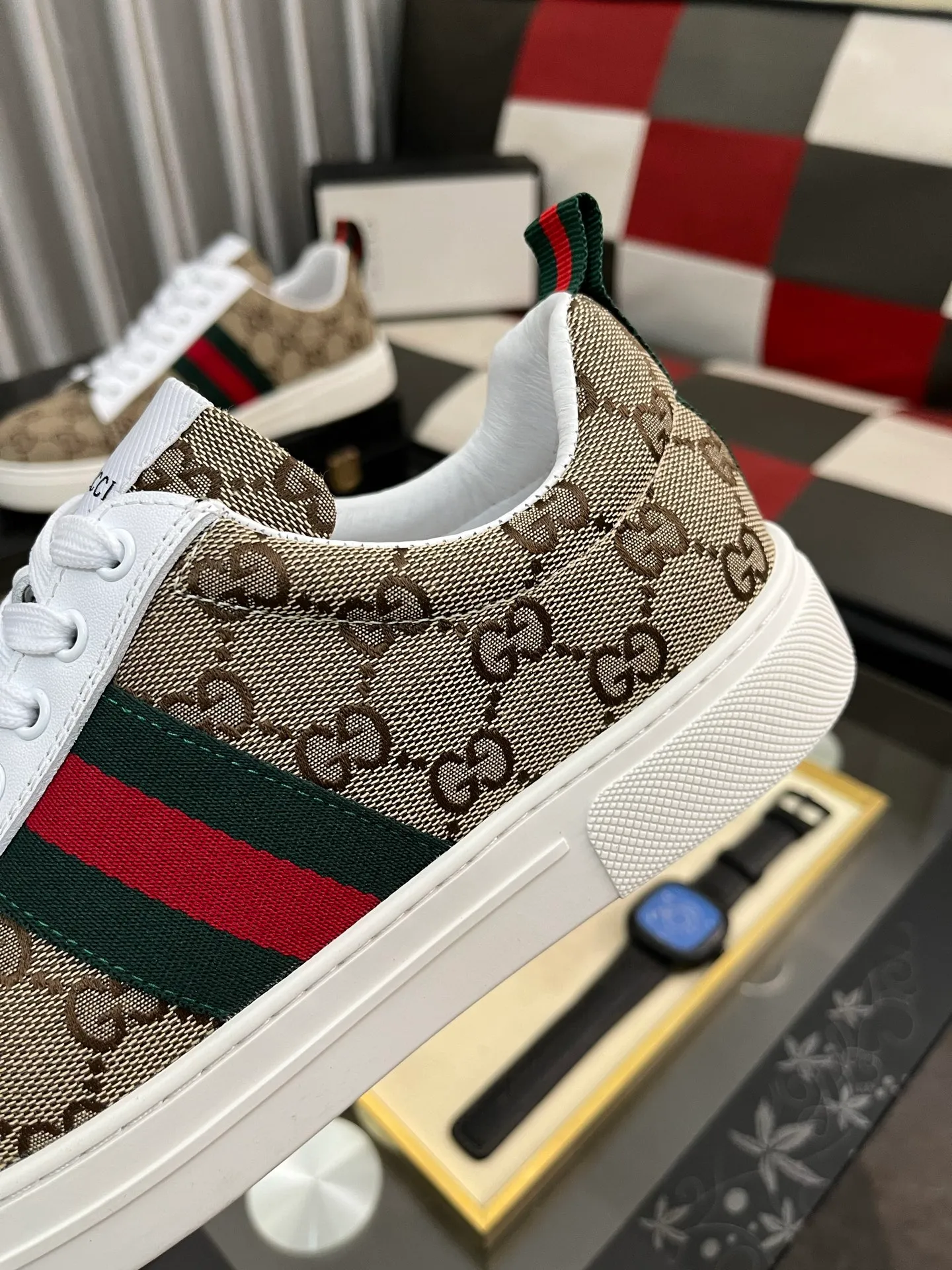 Men's Men's Shoes💰420⌚️⌚️【GUCCI】Gucci men's latest white shoe series casual shoes! The official website is built 1:1. Upper: Made of imported cowhide, with electric embroidery ➕Inner lining: Made of high-quality first-layer pigskin, soft and comfortable. Picky material selection and exquisite workmanship give you the best enjoyment. Size: 38-443️⃣Colors available
